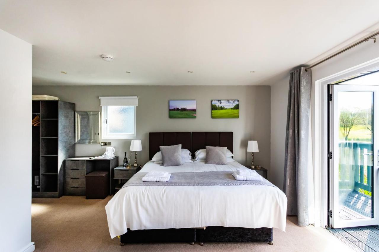 The Vale Golf & Country Club Villa Bishampton ภายนอก รูปภาพ
