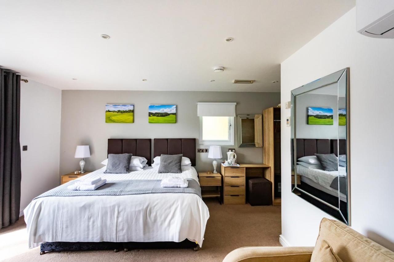The Vale Golf & Country Club Villa Bishampton ภายนอก รูปภาพ
